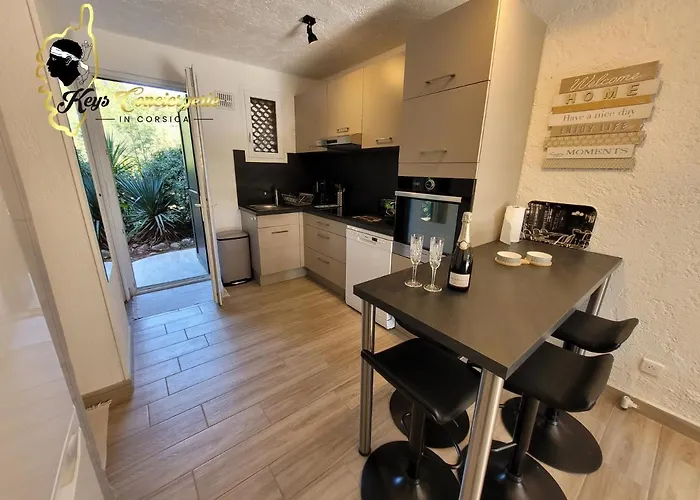 T3 Classée 3 étoiles Proche à Pied San Cipriano San Ciprianu