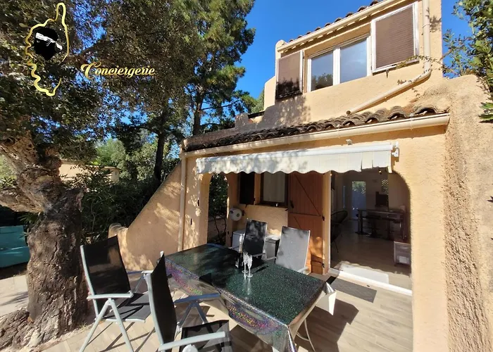 T3 Classée 3 étoiles Proche à Pied San Cipriano *